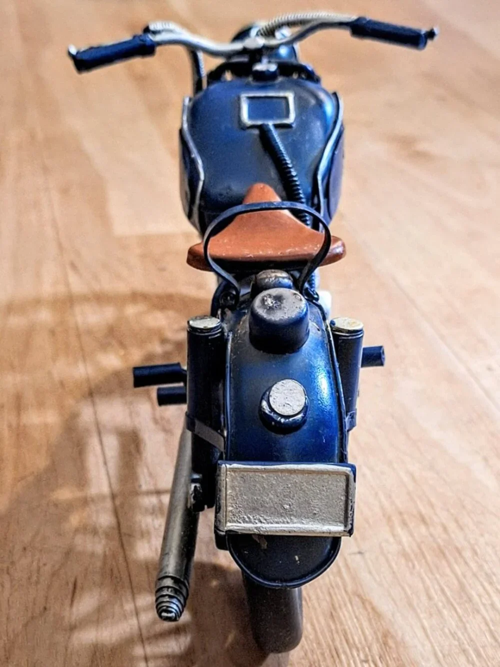 Handcrafted Vintage-Style Decorative Blue Metal 10″ Motorcycle Decor EUC